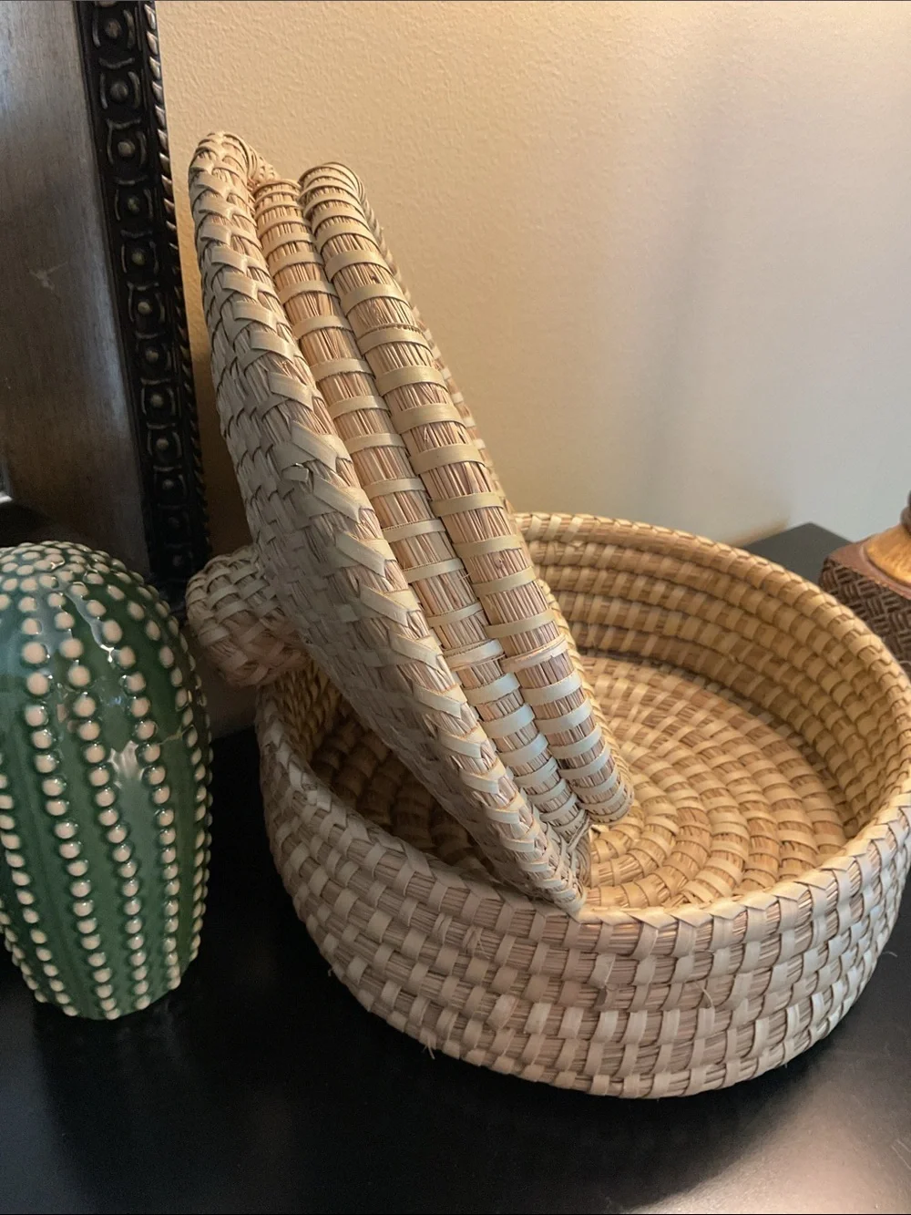 Handwoven Natural Seagrass Lidded Storage Basket - Natural